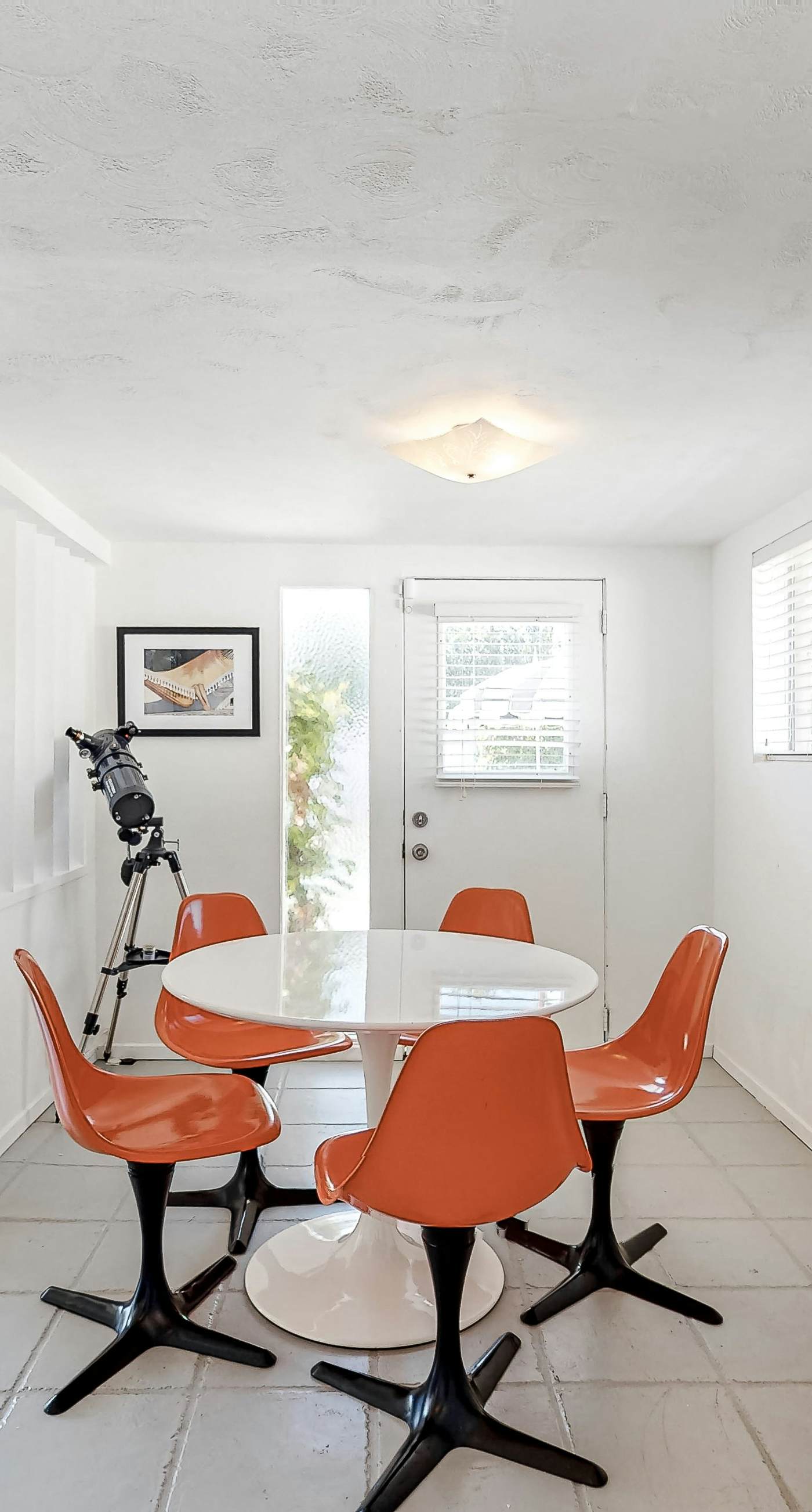 The Arrow of Twin Palms - Midcentury Alexander - 3505