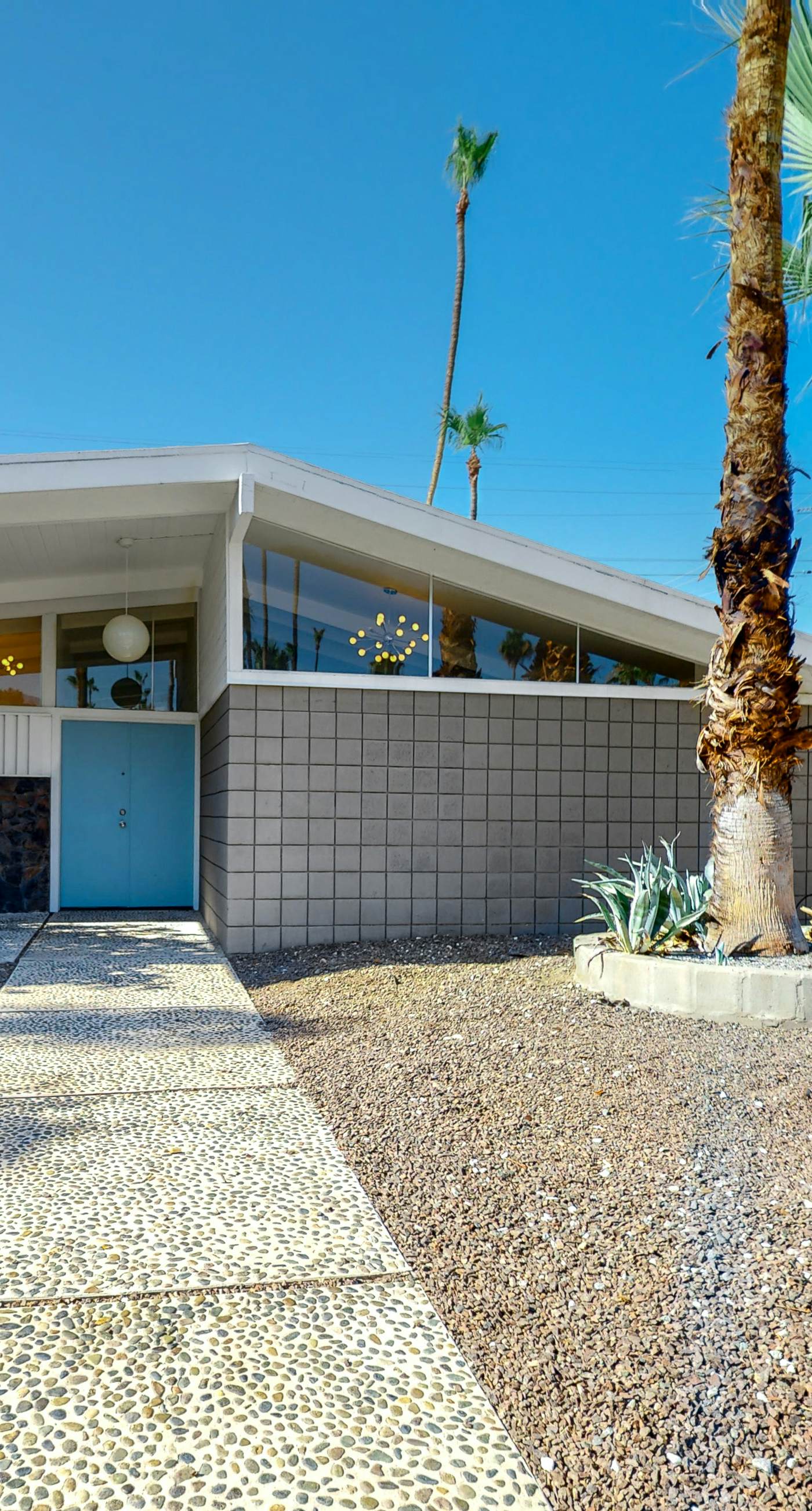 The Arrow of Twin Palms - Midcentury Alexander - 3505