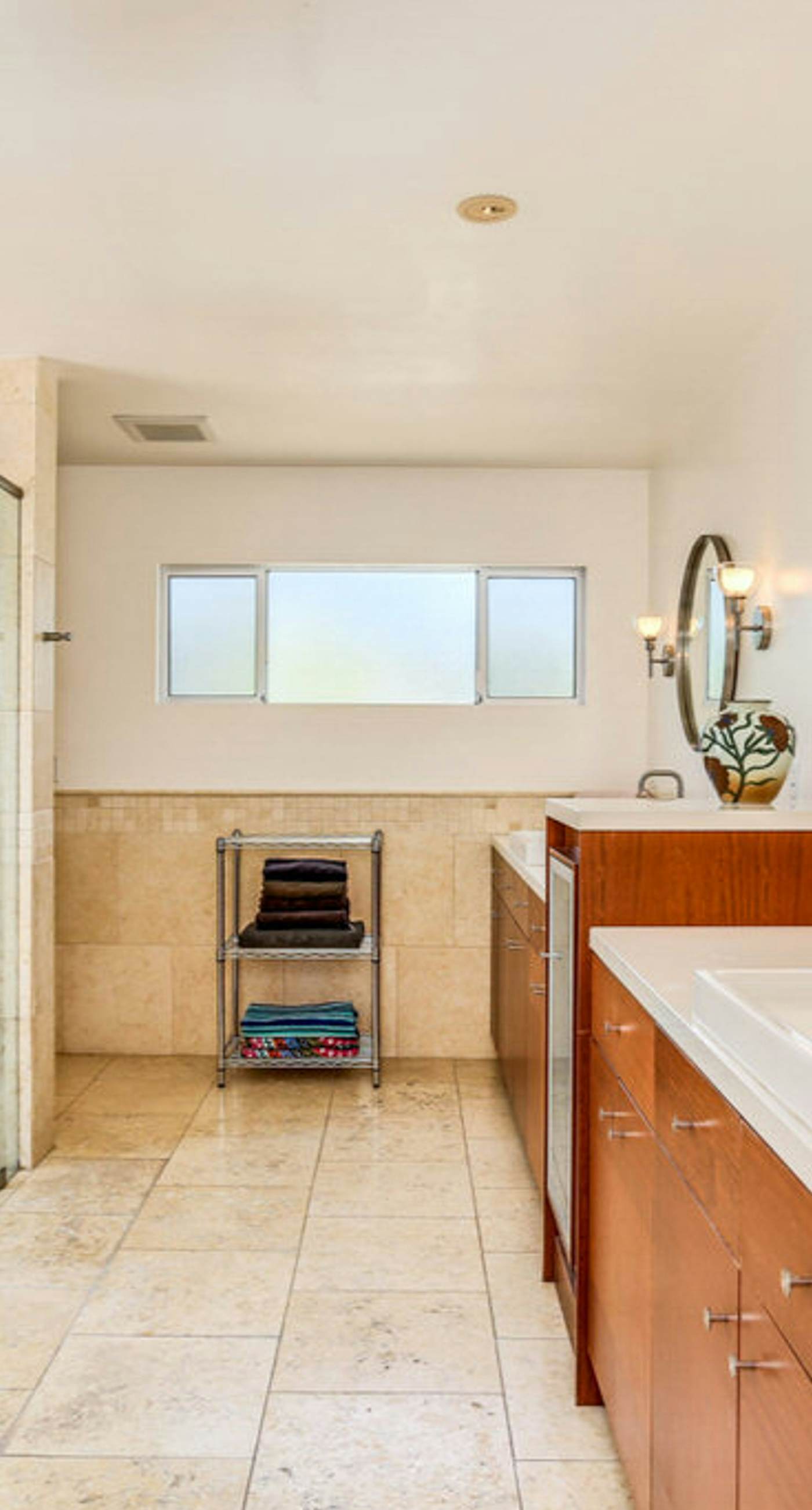 The Martini House - 380