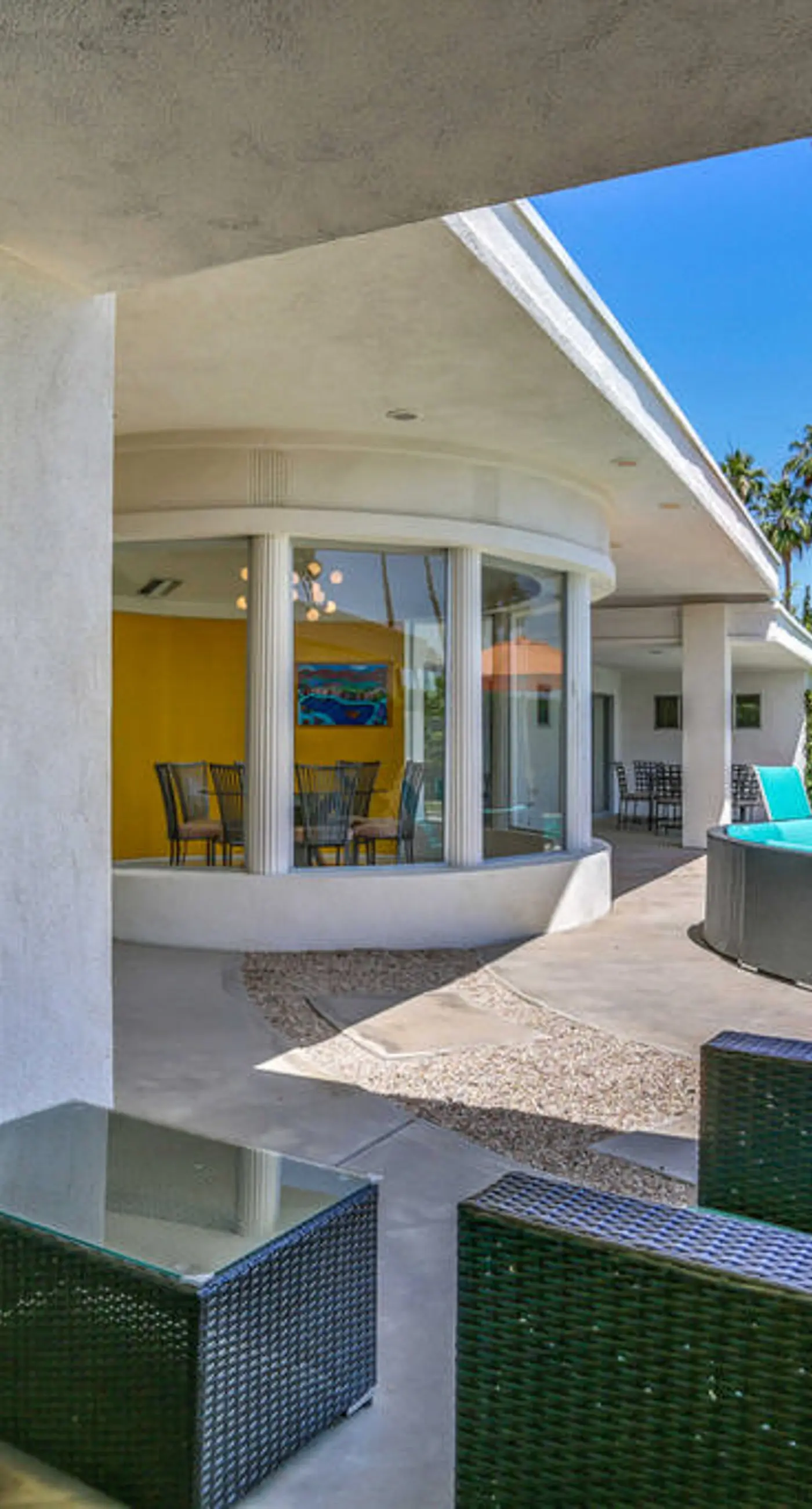 The Martini House - 380