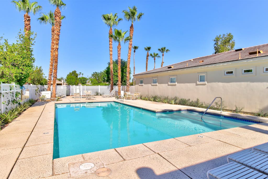 Inviting PGA West Condo w/3 Golf Courses + Sparkling Pool & Hot Tub