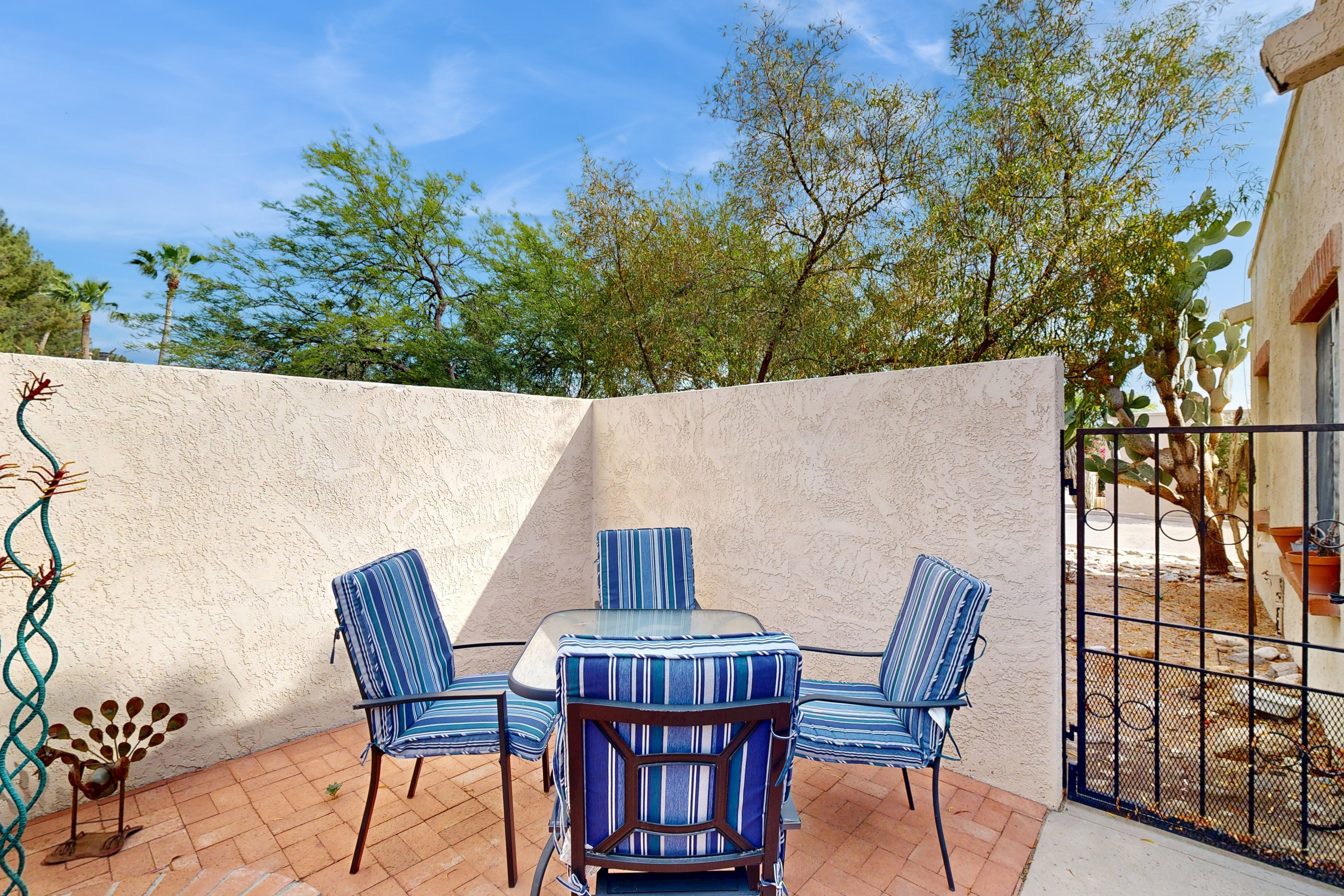 Corner condo in Tucson foothills w/ a community pool & two private patios