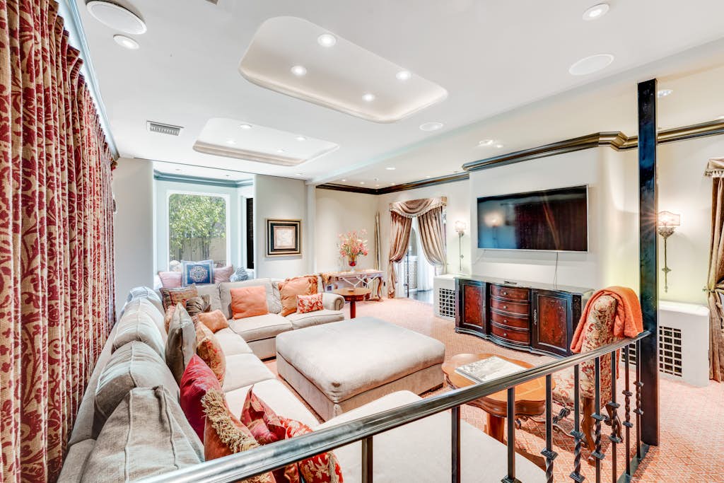 1920's mansion with private pool, theater room & central location