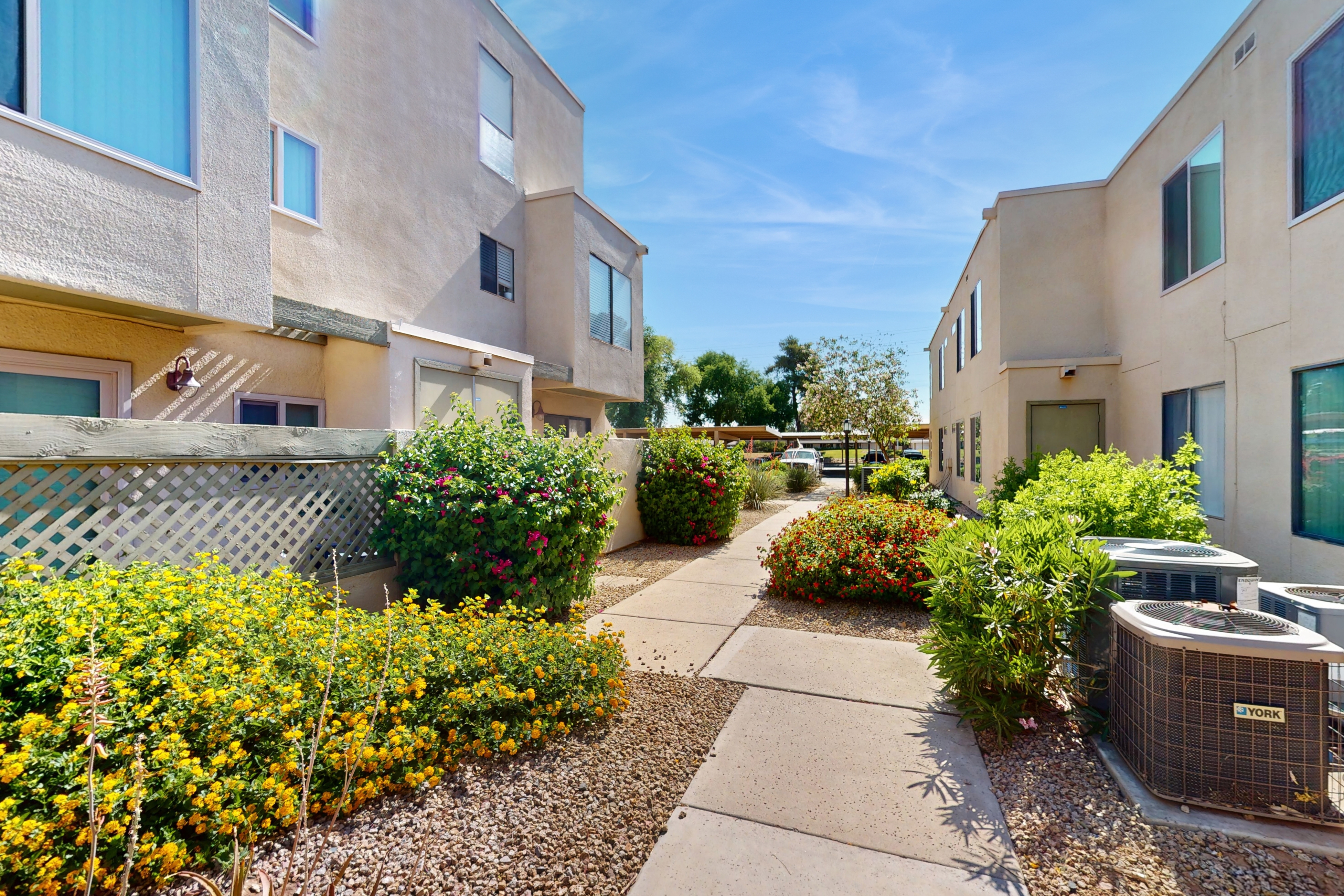 Golf-course-front condo near Old Town with two patios, WiFi, pool & hot tub