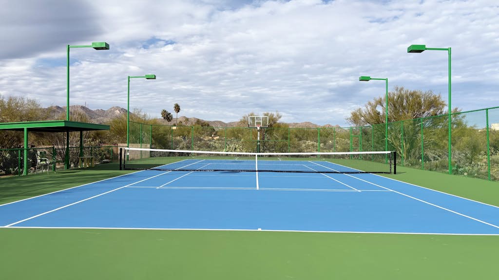 Gorgeous desert gem with private pool & spa and tennis court with amazing views!