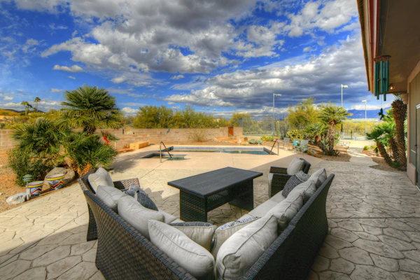 Gorgeous desert gem with private pool & spa and tennis court with amazing views!