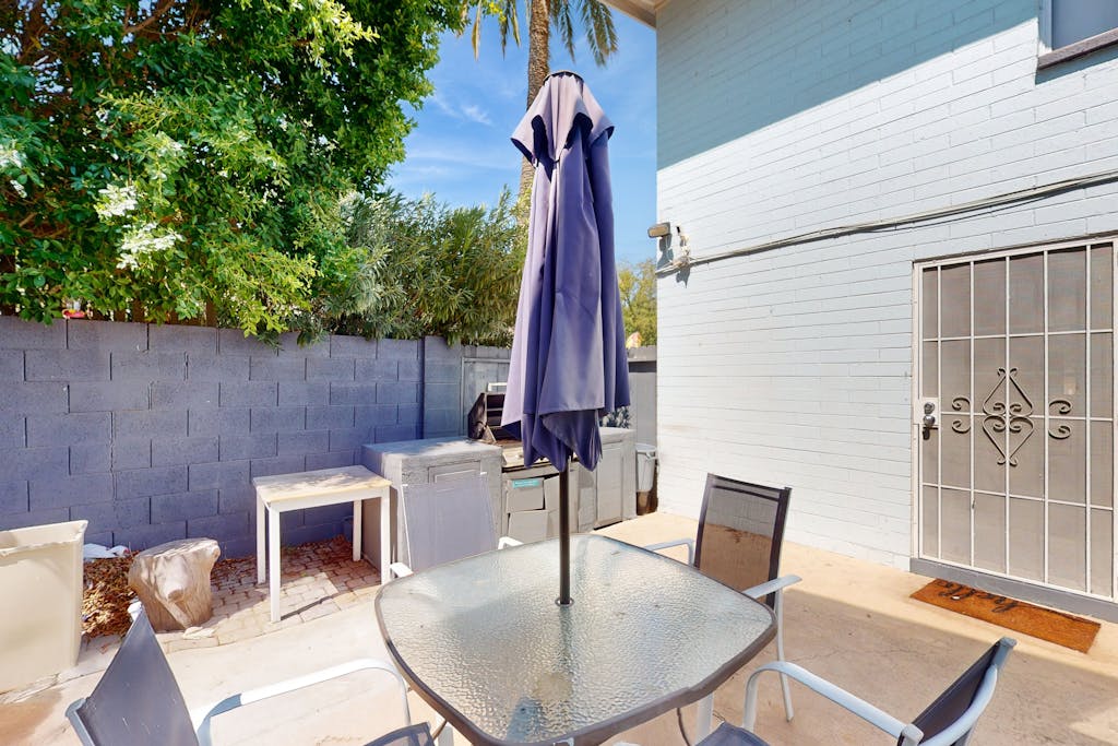 Snowbird-Friendly Condo with Patio Access, Central AC, Free WiFi - Dogs Welcome