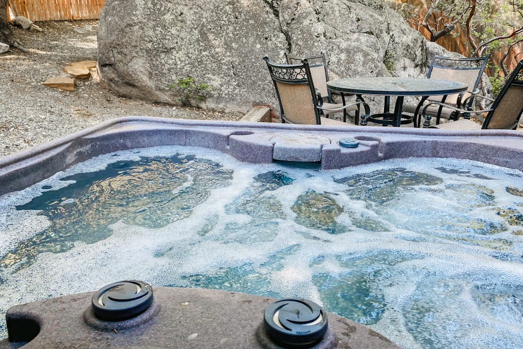 Dog-friendly house w/wood stove, gas grill & private hot tub in serene location