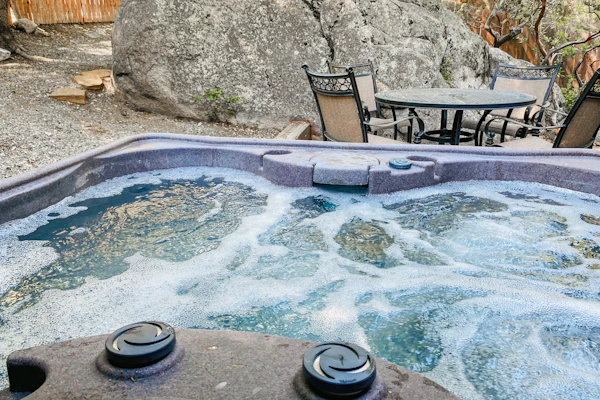 Dog-friendly house w/wood stove, gas grill & private hot tub in serene location