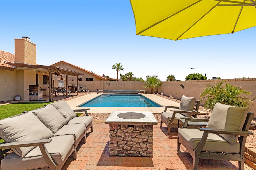 Dog-friendly home with private pool, great backyard, and free WiFi