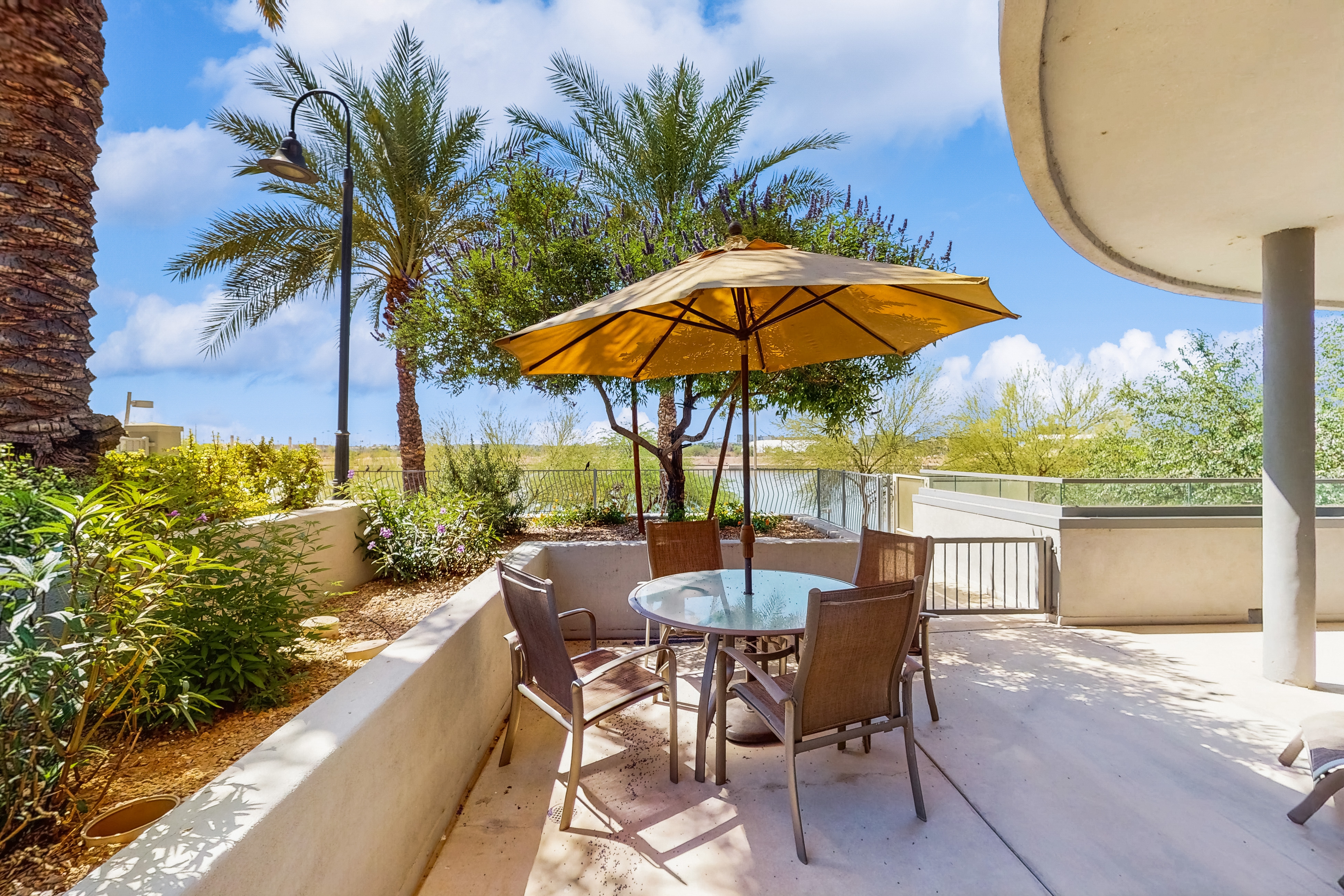 Waterfront Getaway w/ Free WiFi, Central A/C, Washer/Dryer, & Shared Pool