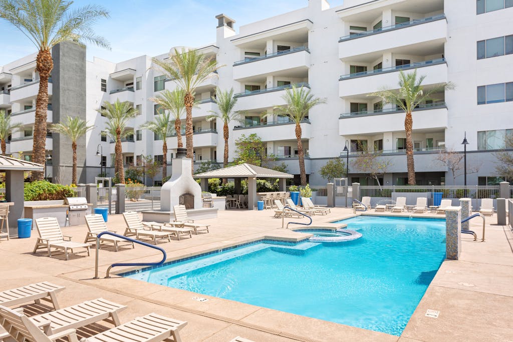 Waterfront Getaway w/ Free WiFi, Central A/C, Washer/Dryer, & Shared Pool