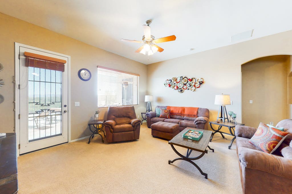 Snowbird-friendly home with fast WiFi, central AC, and private pool