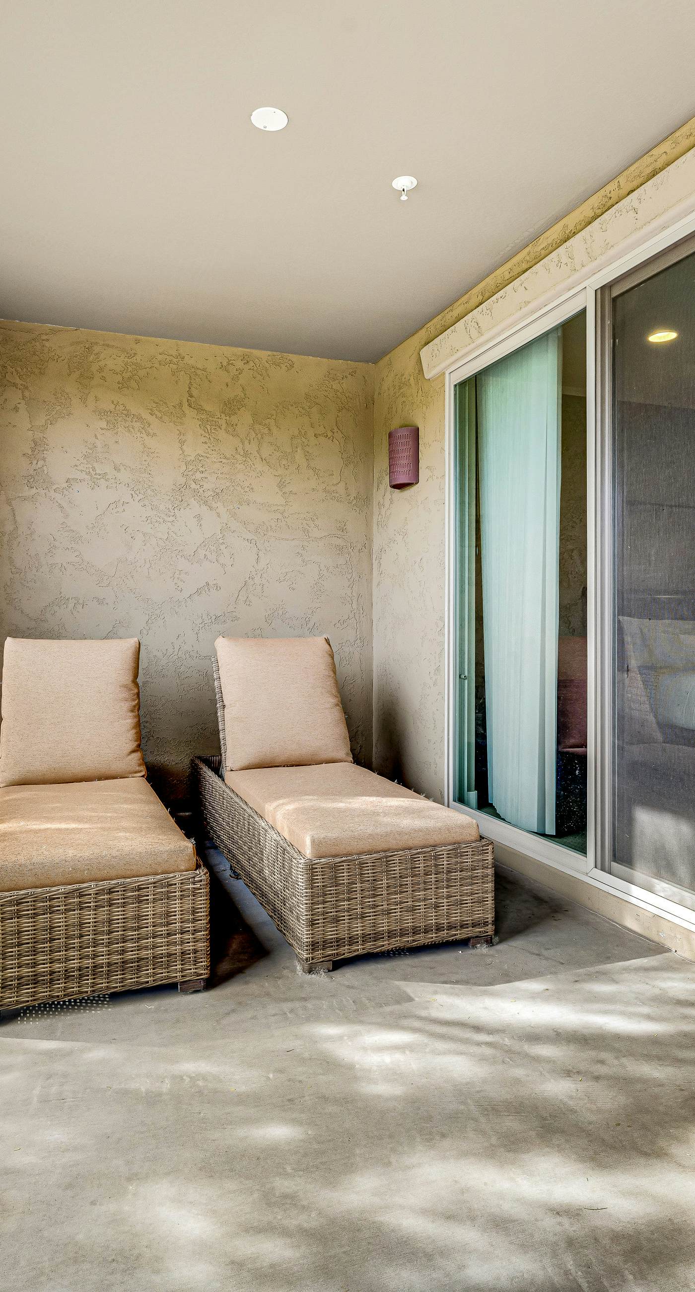 Easy Living on the Greens