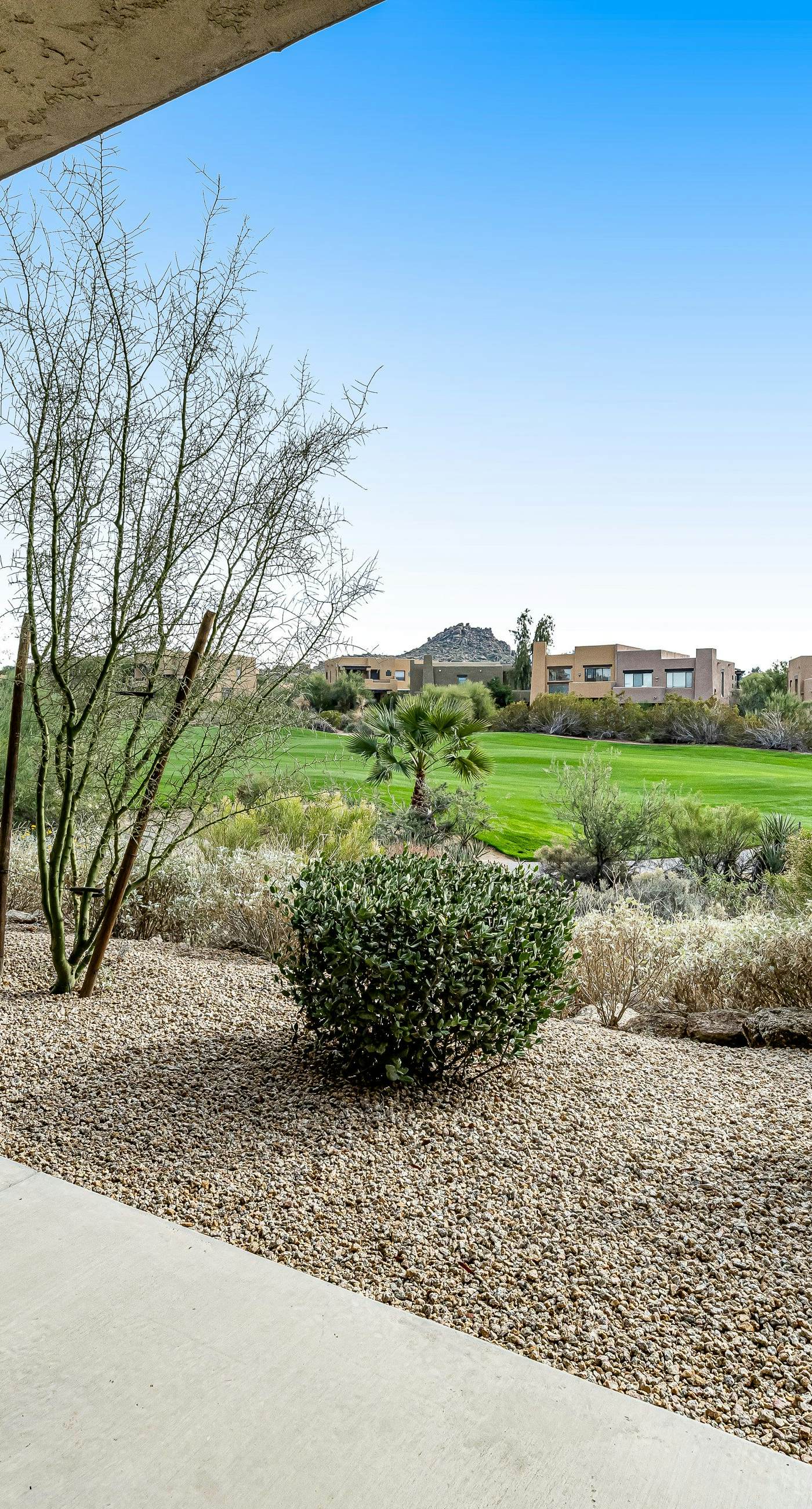 Easy Living on the Greens