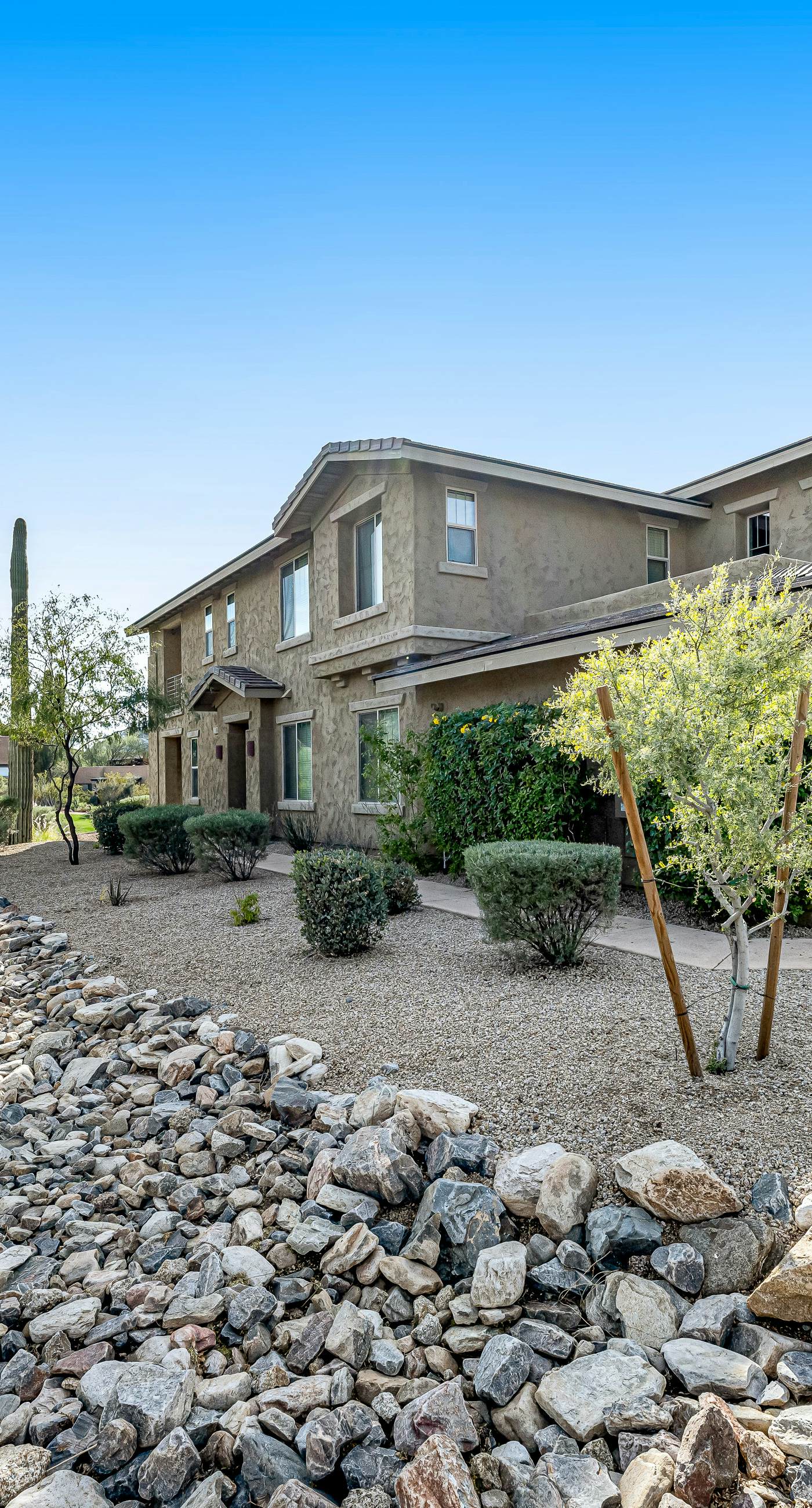 Easy Living on the Greens