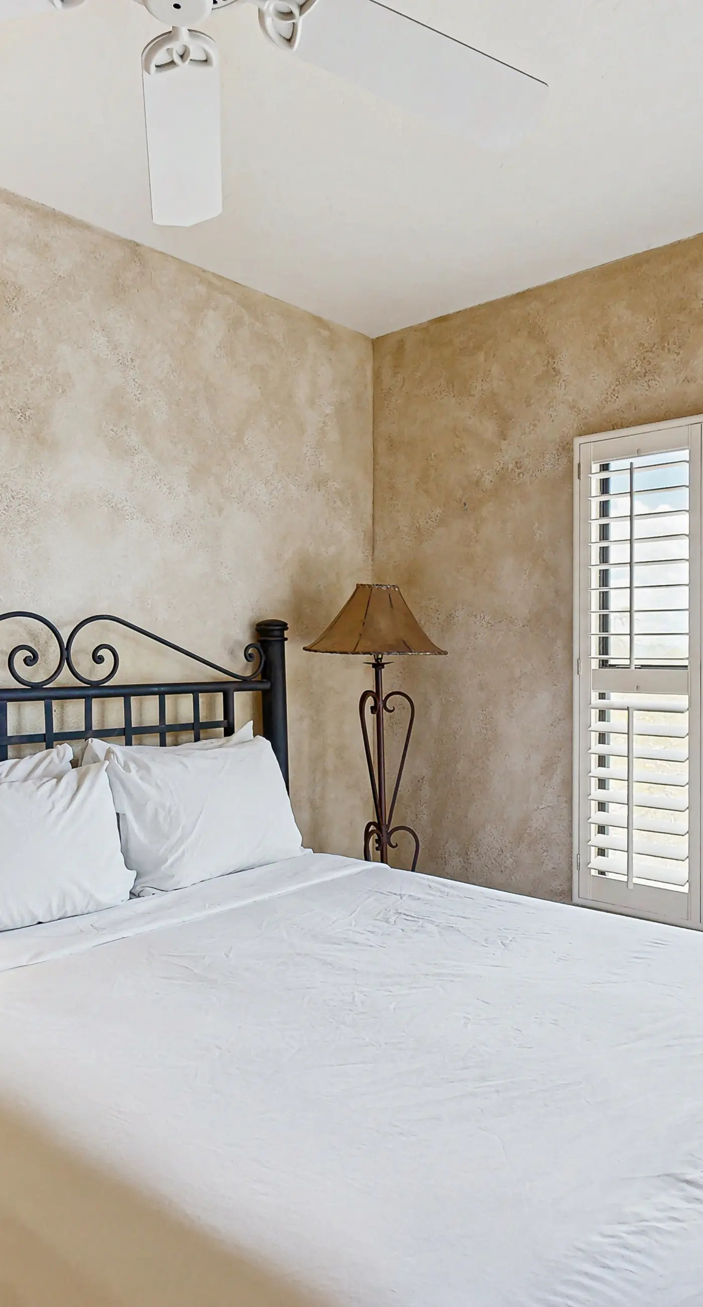 Canyon View #15205