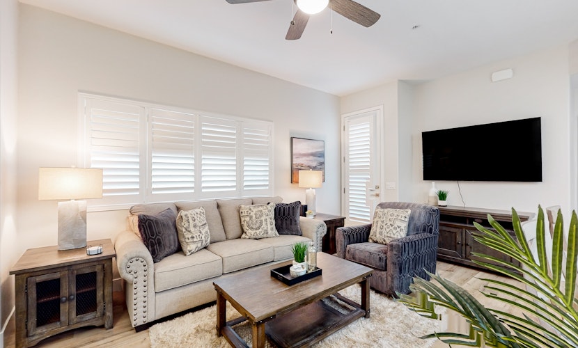 Dog-friendly condo with pool, washer/dryer - riverwalk path to restaurants