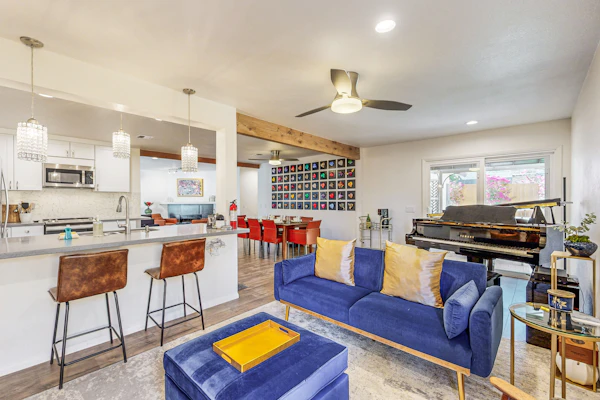 Beautiful Home with private pool & spa stunning mountain views