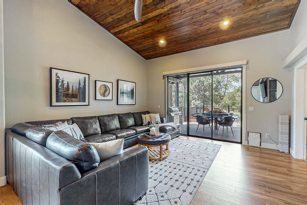 Luxury home on the fairway with deck, fire pit, bbq grill