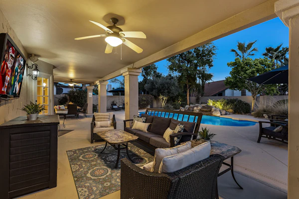 Gorgeous home with private pool, outdoor TV, bikes, foosball, jetted tub, & W/D