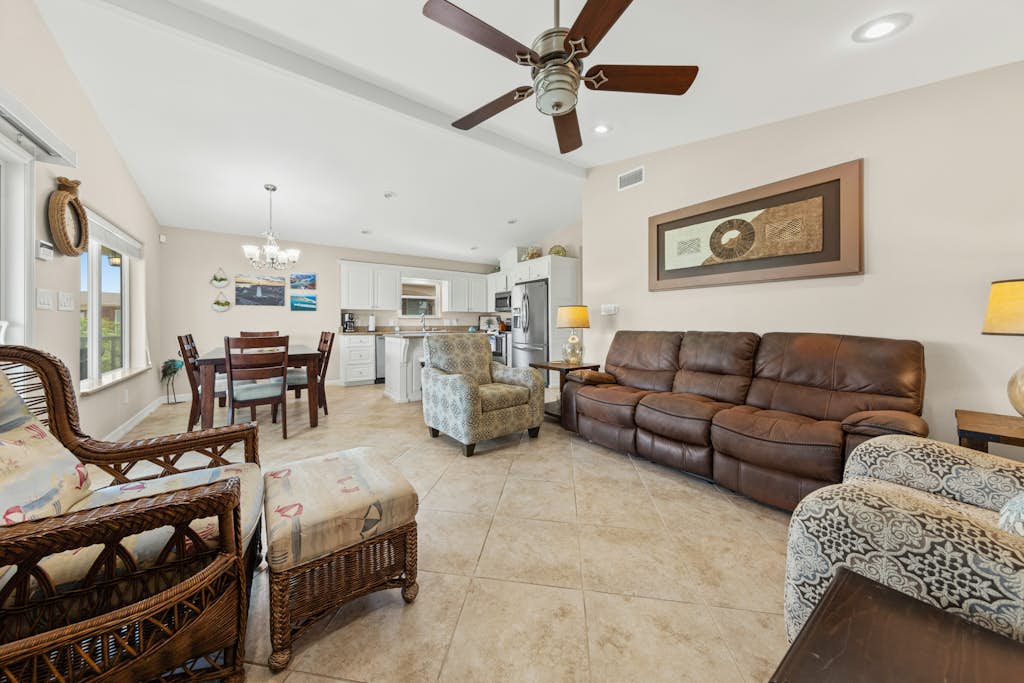 Paradise on the Green #579