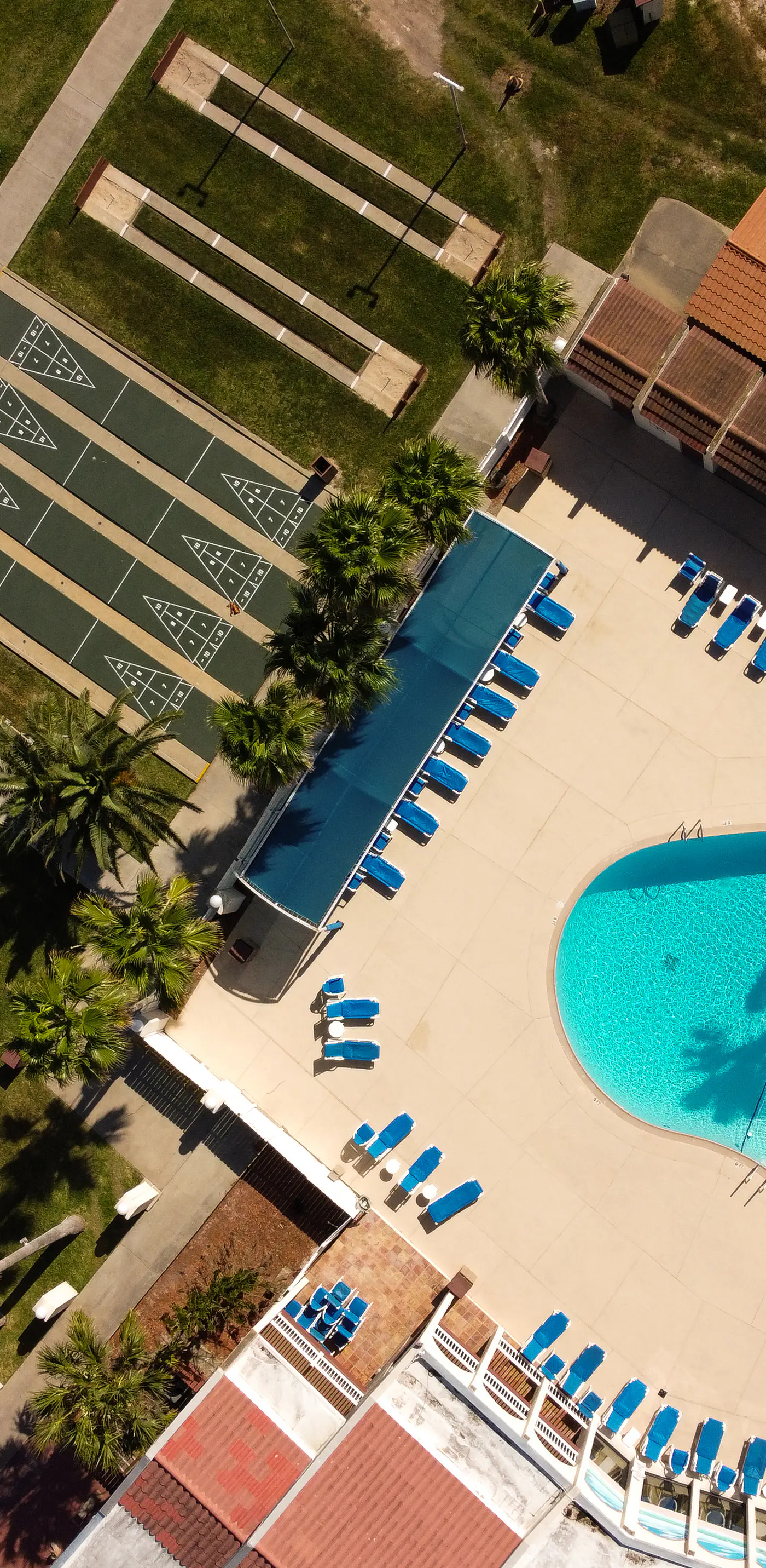 579 Paradise on the Green