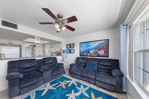 Available for Spring! Lazy Days Sea Cottage #1015