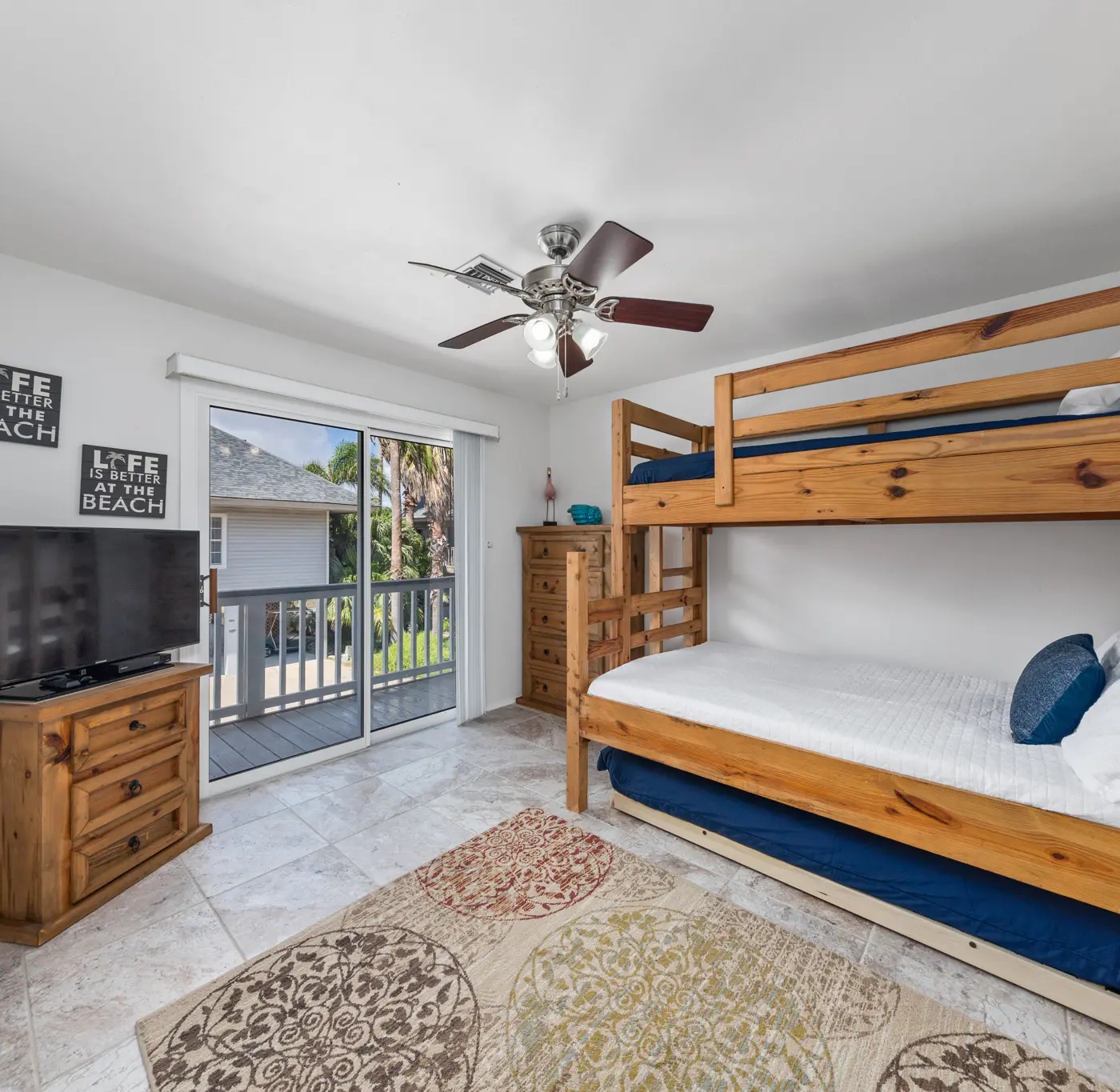 1015 Lazy Days Sea Cottage