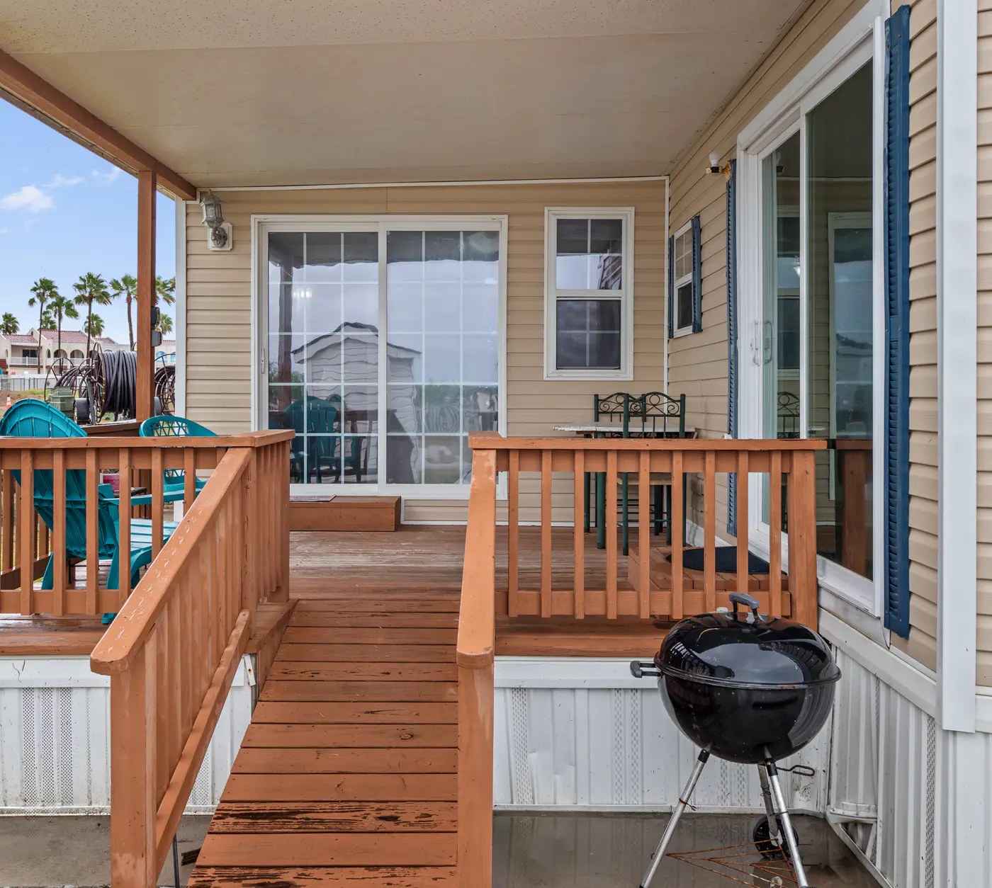 Cozy Coastal Stay Lot L