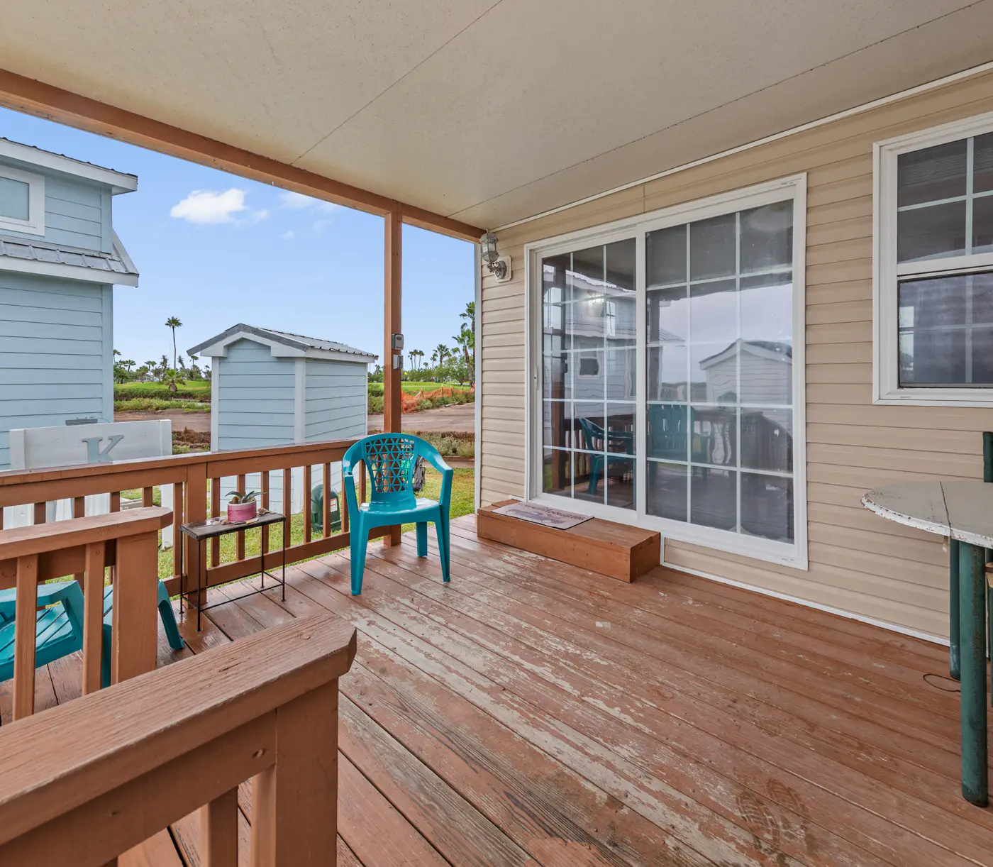 Cozy Coastal Stay Lot L