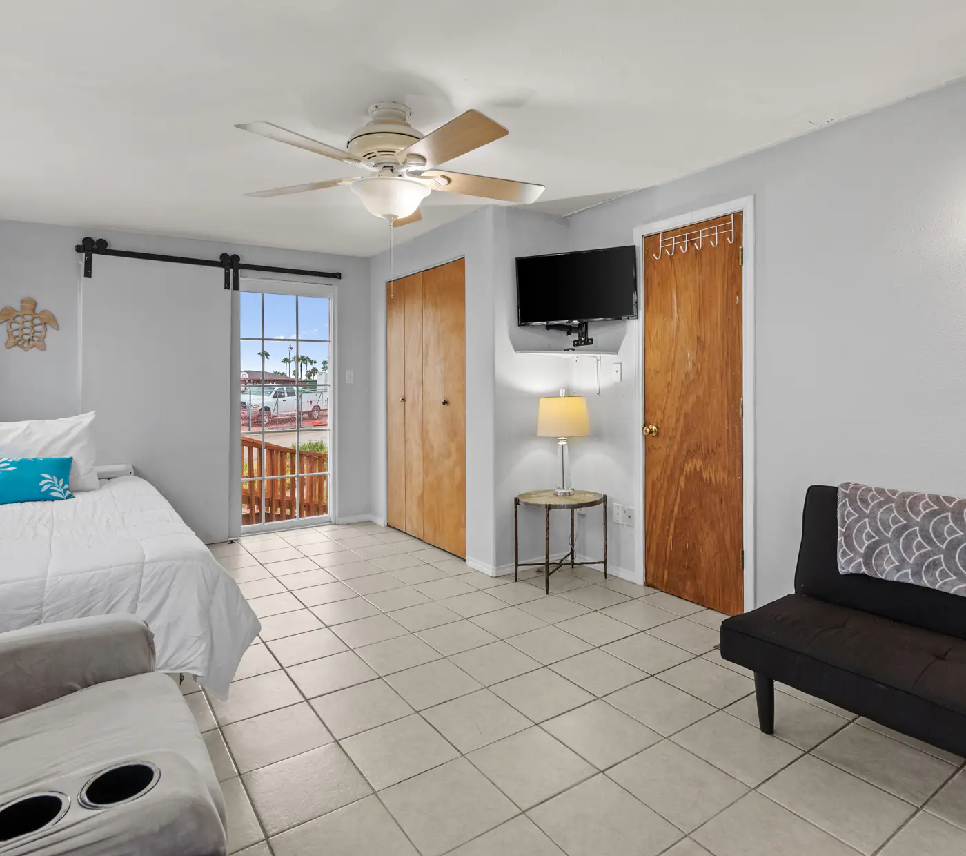 Cozy Coastal Stay Lot L