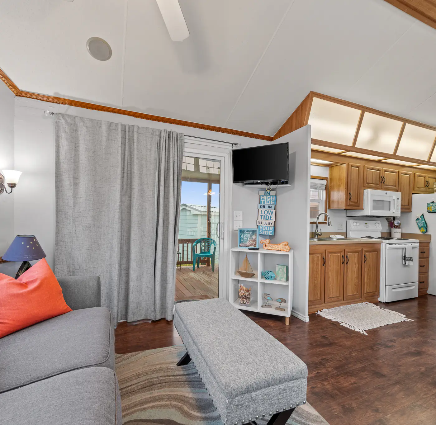 Cozy Coastal Stay Lot L