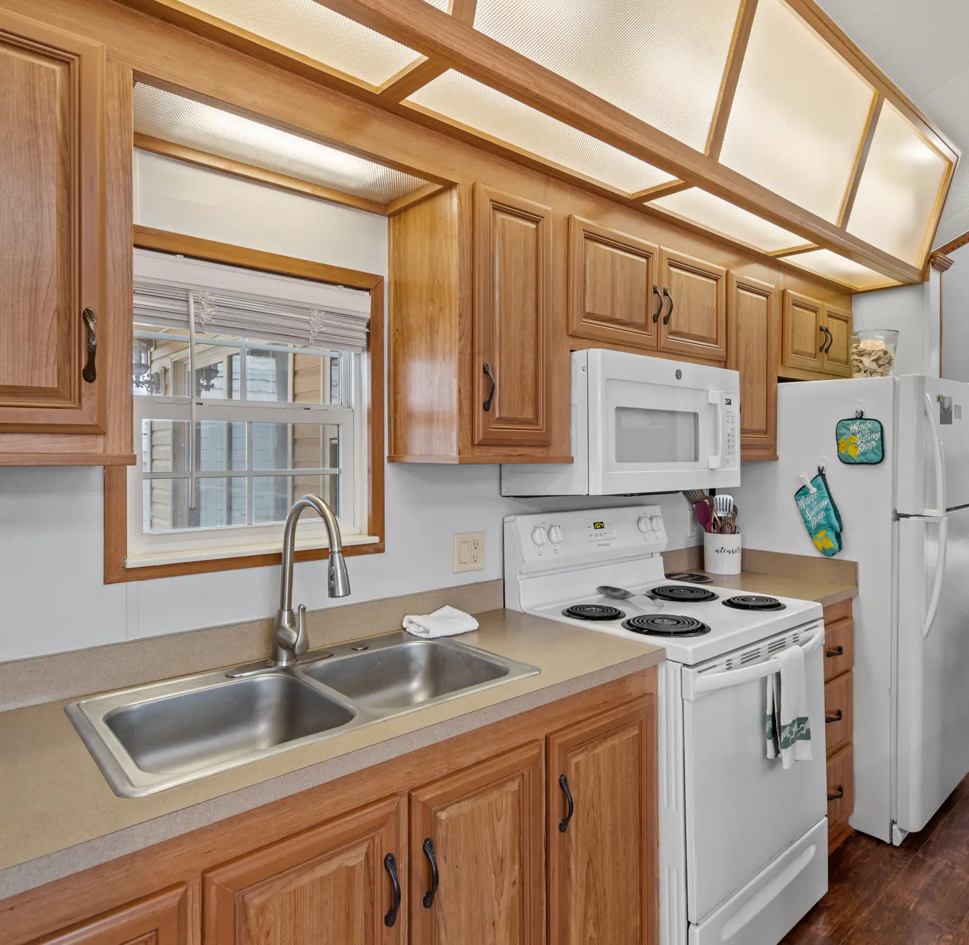 Cozy Coastal Stay Lot L