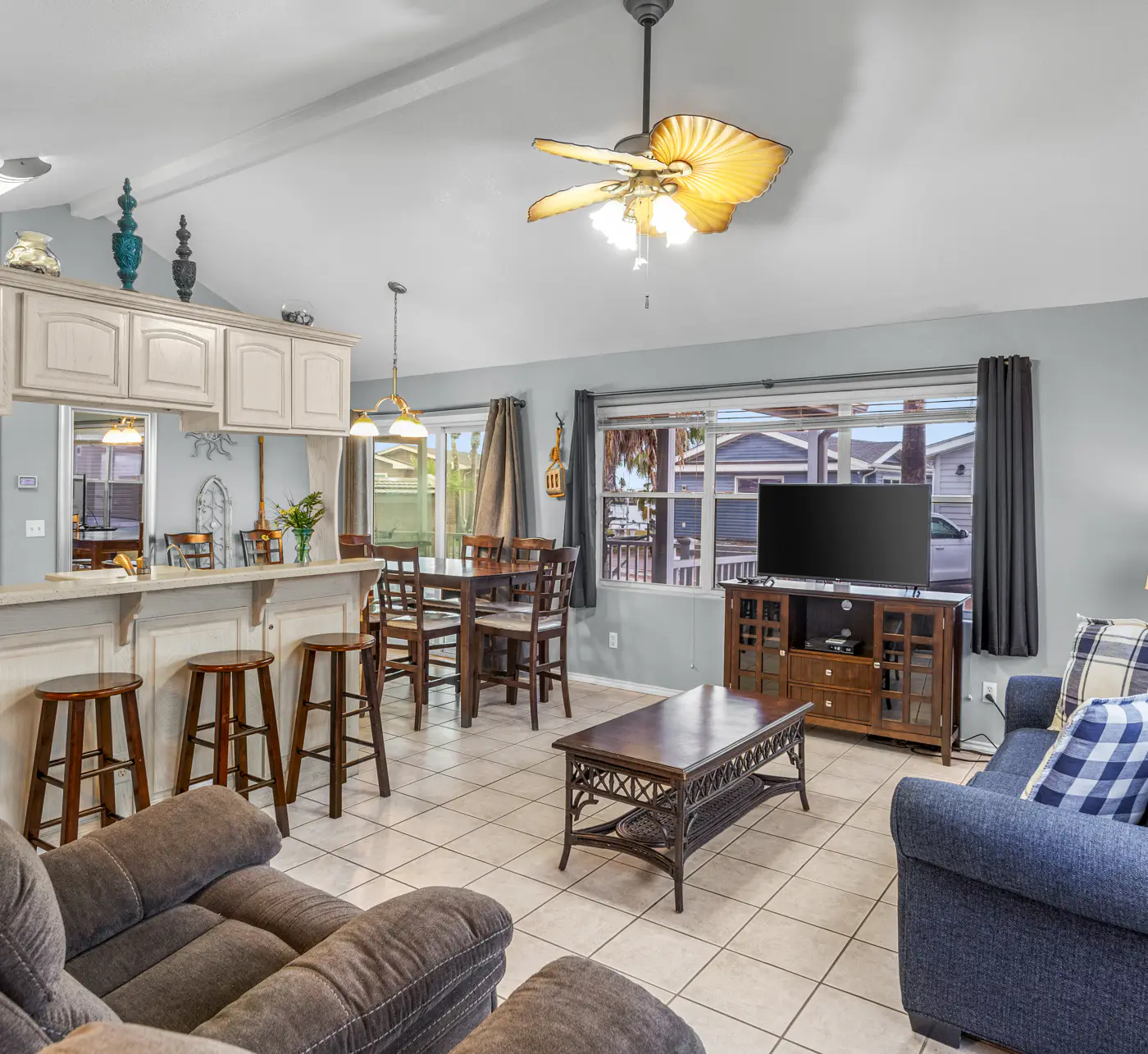 Driftwood Den on Conch #1