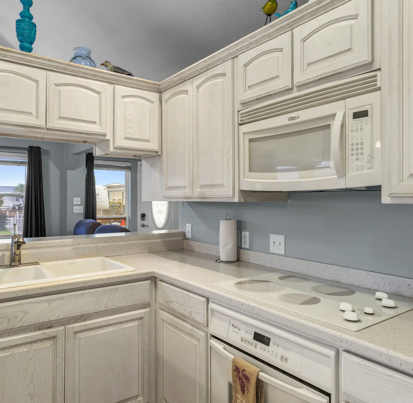 Driftwood Den on Conch #1