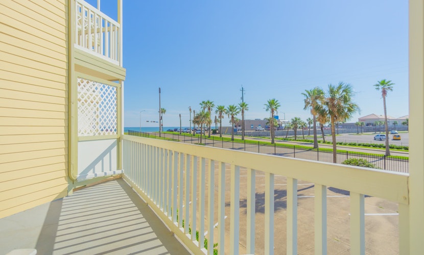 Sea Turtle Cove, Spring Break is Calling, Book Now!