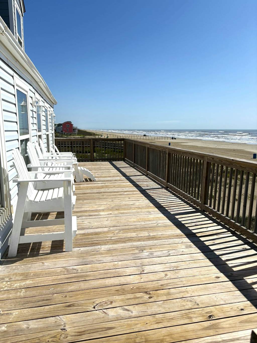 Wake up to Sound of Waves, Ocean's Gem, Beachfront Beauty