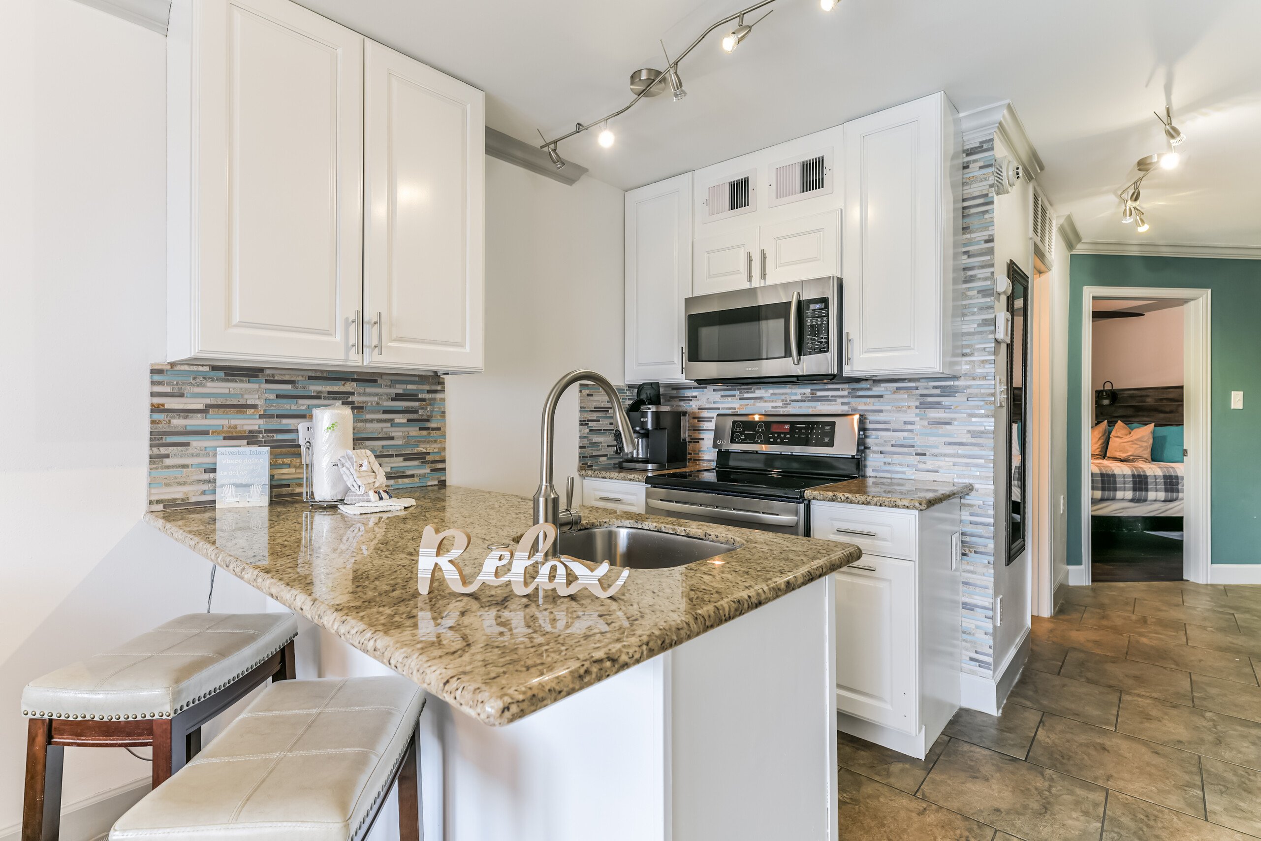 Vitamin Sea Top Floor - Spring Break is Calling, Book Now!