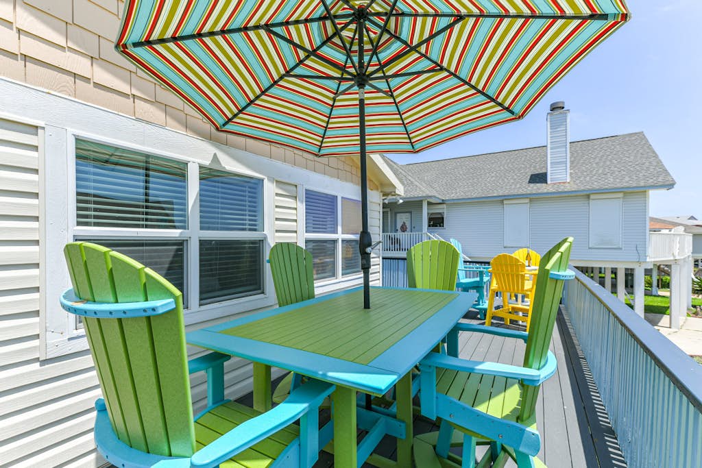 Beach Waves A, Steps from the Beach, Book Now!