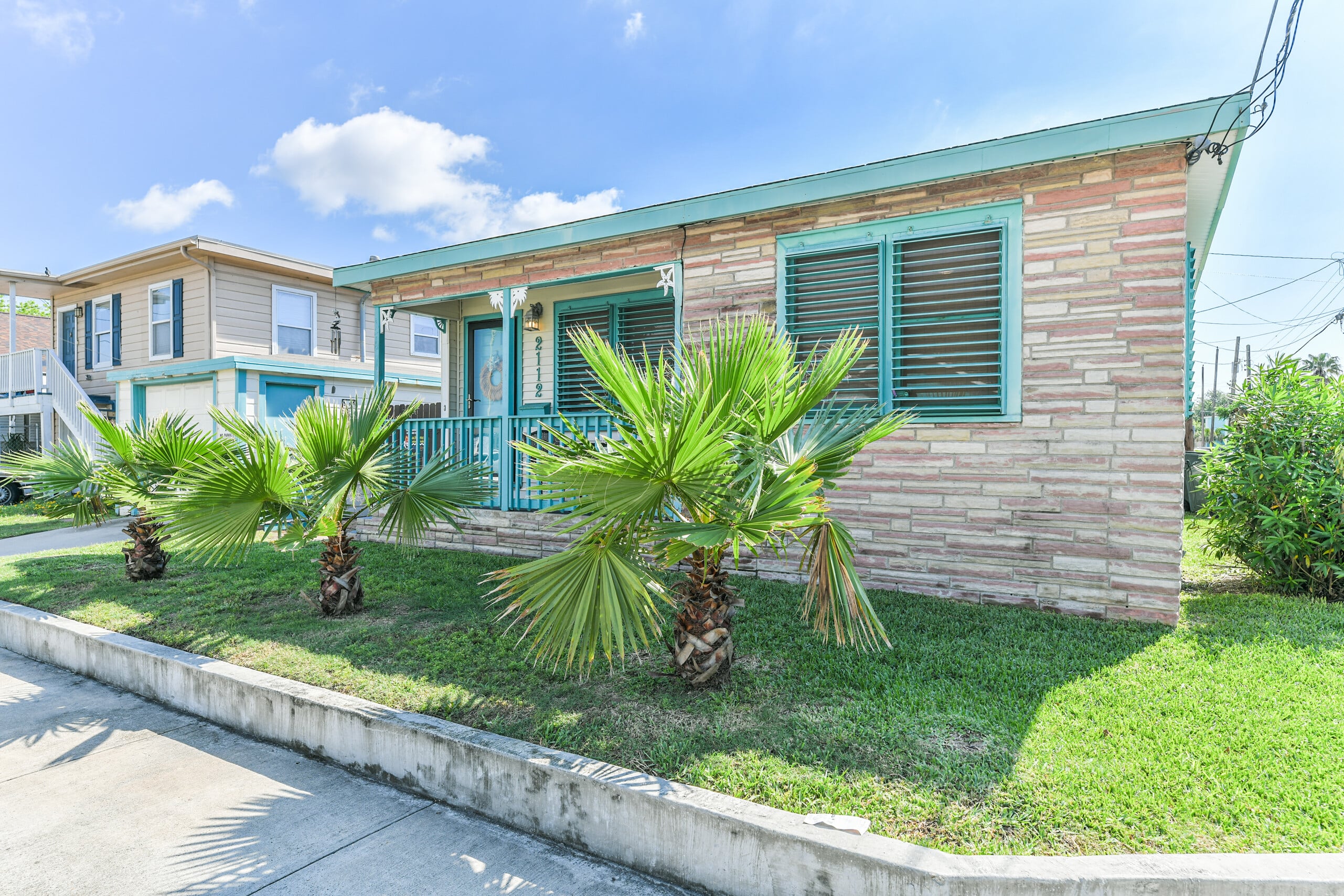 Spring Break is Calling, Book Now - Bailey's Bungalow, Fun at Nearby Beaches