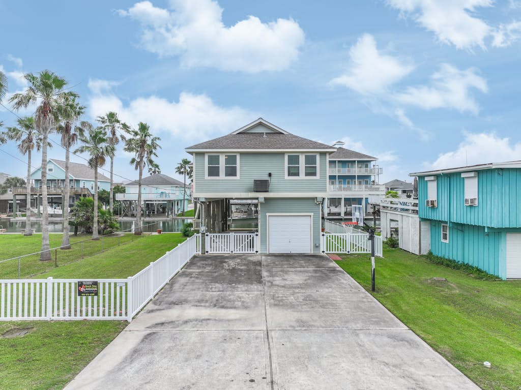 Beautiful Sea Isle Canal Home, Bay Access- Casa Frio!