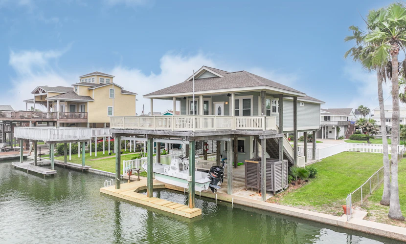Beautiful Sea Isle Canal Home, Bay Access- Casa Frio!