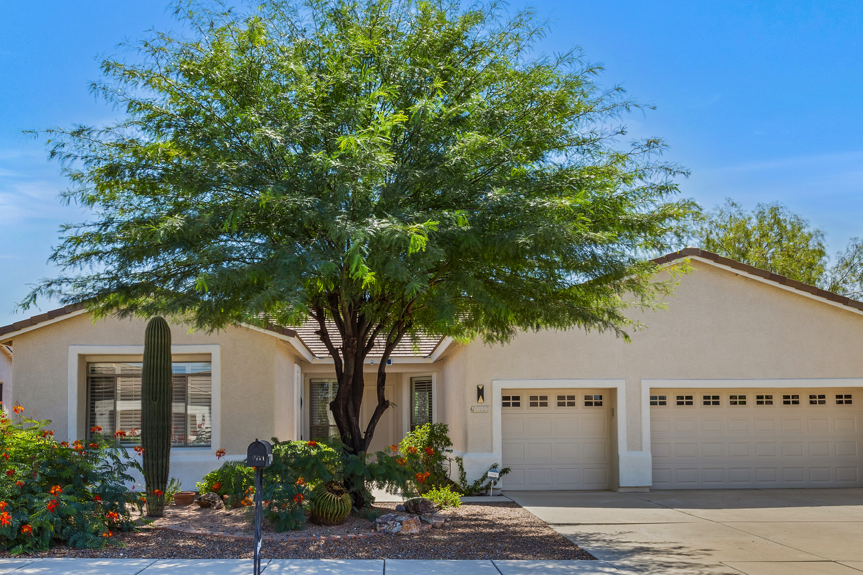 Mountain View Retreat- Gorgeous Pools