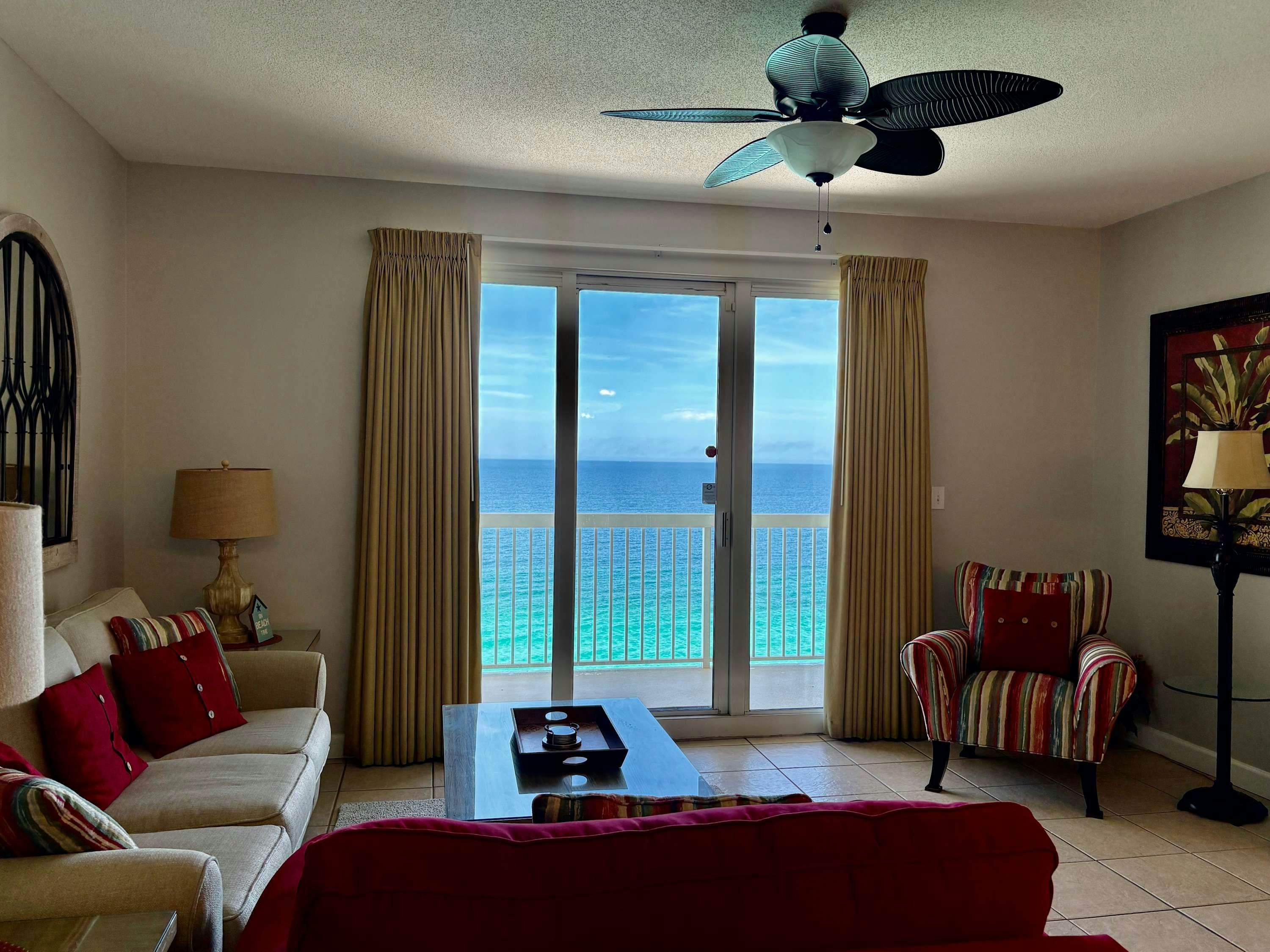 Coastal Beach Front with Pools, Beach access, Gym