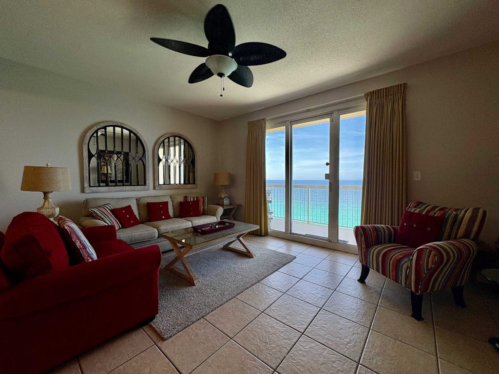 Coastal Beach Front with Pools, Beach access, Gym