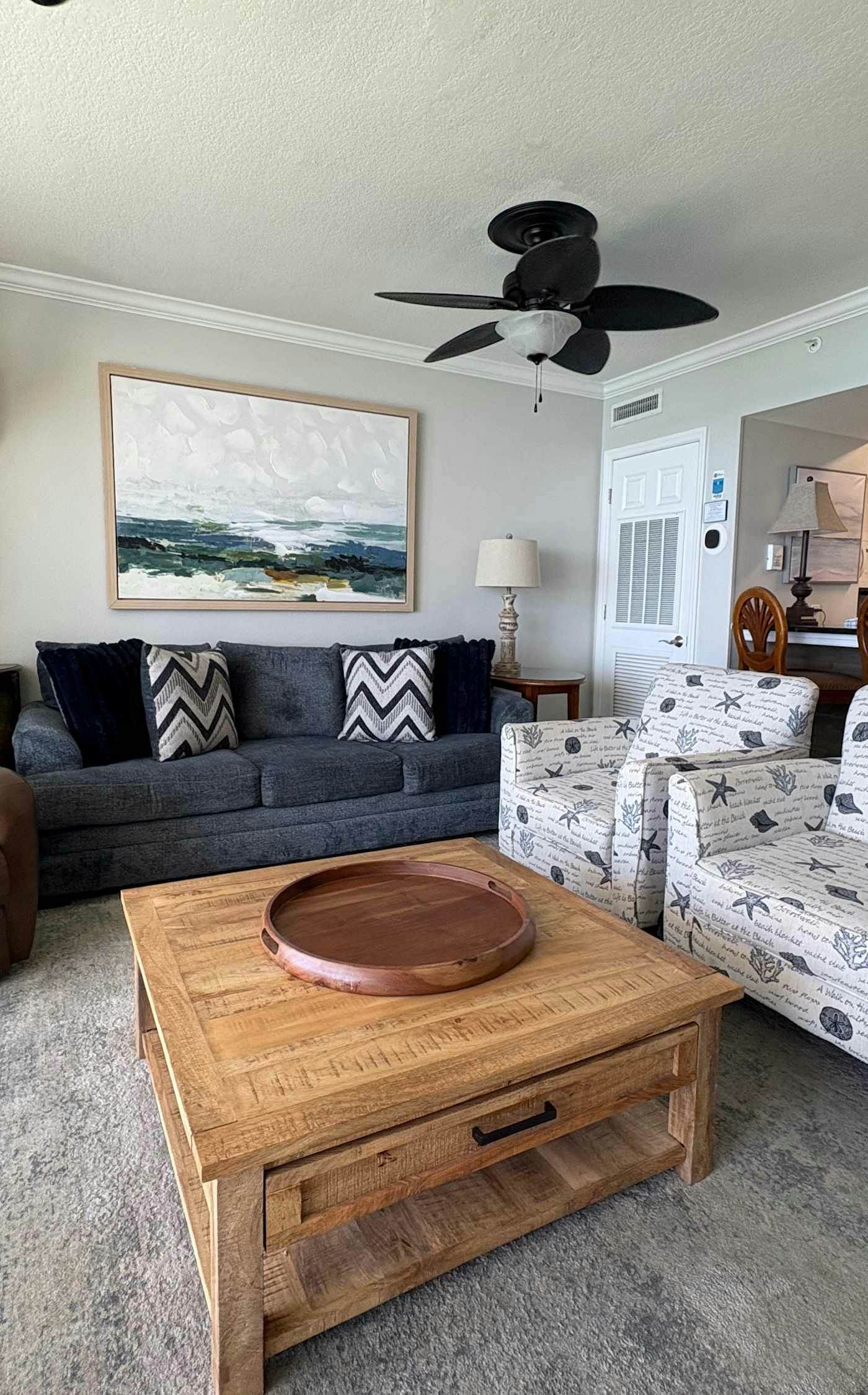 Oceanfront, 23rd floor Condo, Pools, Gym, Wifi