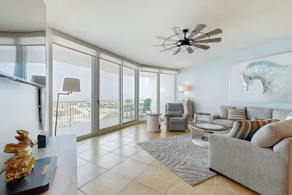 Waterside resort with lazy river, marina, pools and internet