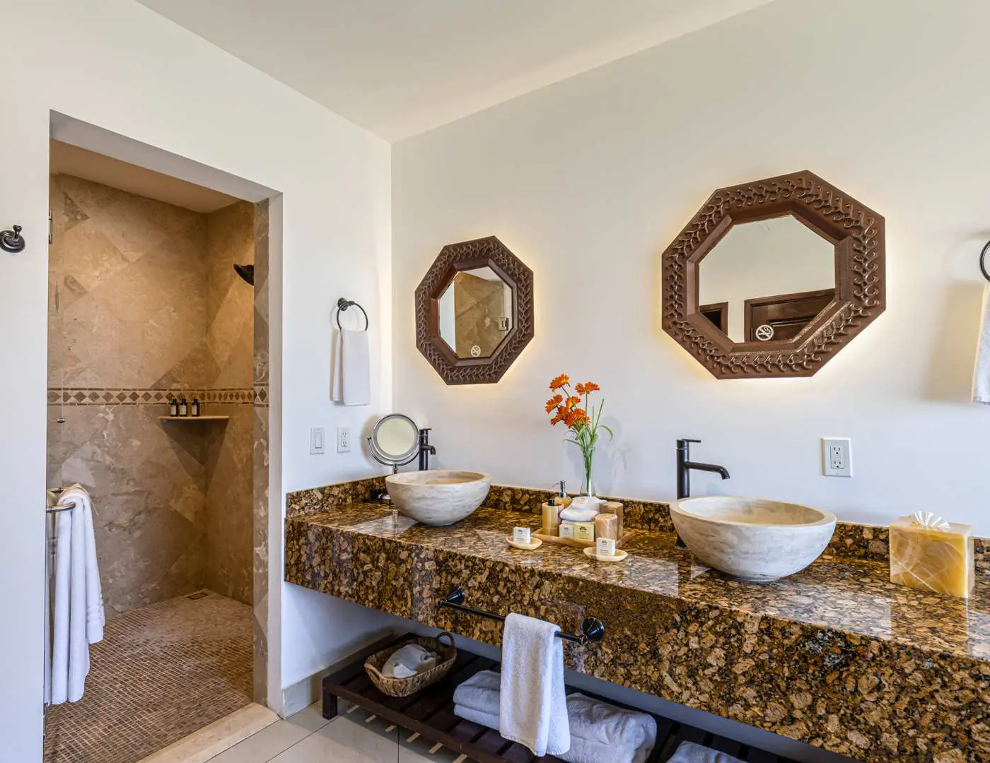 Amazing 2BR Condo with Private Terrace - Ocean View