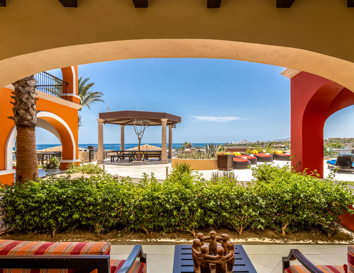 Amazing 2BR Condo with Private Terrace - Ocean View